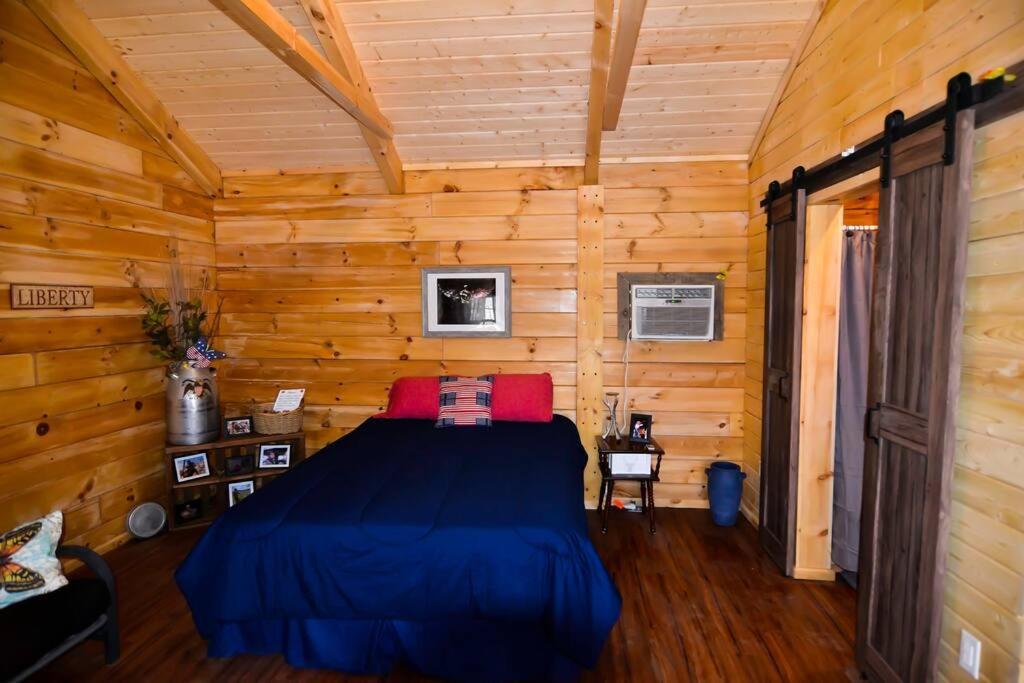 Foxtail Orchards - The Iron Horse Villa Tazewell Bagian luar foto